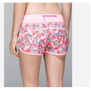 LULULEMON Run: Speed Short *4-way Stretch Size 8